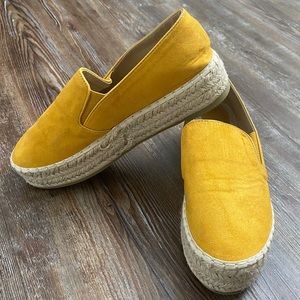Espadrille platforms